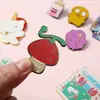 Ímãs de Geladeira de Metal Personalizados, Adesivos Magnéticos de Desenho Animado, Ímãs de Geladeira de Metal Esmaltado, Broches de Medalha, Insígnias de Metal