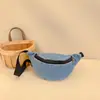 Bolsa Infantil Estilo Coreano Casual Transversal para Meninos e Meninas Bolsa de Peito Jeans Leve Bolsa de Acessórios Versátil para Bebê