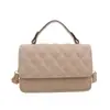 Bolsa de mão moderna com alça de corrente, uma bolsa tote chique e versátil no estilo Chanel, perfeita para o dia a dia e pode ser usada como bolsa de ombro ou bolsa transversal.