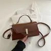 2026 Novo Modelo Moda Pu Simples Estilo Diário Texturizado Cor Sólida Pequena Bolsa Quadrada Elegante Versátil Bolsa de Ombro Transversal