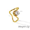 Anillo de Acero de Titanio con Luz Circular de Circonita Irregular Redonda de Forma Especial de Moda Personalizado Lujo de Nicho Diseño No se Desvanece Versátil Al por Mayor