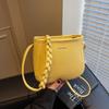 Bolso Versátil de Diseño Nicho para Mujer 2025 Nuevo Bolso Cruzado Bolso de Cubo de Verano Bolso de Mujer de Alta Gama Bolso de Hombro