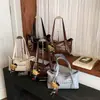 Bolsa tote nova e brilhante da moda, coleção outono 2026, bolsa de mão versátil, bolsa de ombro, adequada para o trajeto diário, com um design sofisticado e elegante