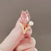 Novo broche de flor de tulipa feminino de luxo leve de alta qualidade estilo chanel mini alfinete feminino fivela de toalha de seda anti-caminhada