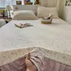 2026 Nuevo Modelo Brocado de Nube Encaje de Algodón Estilo Sábana Grande Faldón de Cama Juego de Tres Piezas Algodón Lavado Estilo Coreano Estilo Princesa
