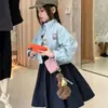 Chaqueta Abrigo Casual para Niñas 2026 Primavera Nuevo Estilo Coreano Estampado de Dibujos Animados con Cuello Alto y Mangas Largas, Moderna y a la Moda
