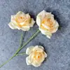 Flor Artificial Rosa Diamante de 3 Cabeças Flor de Seda para Casamento Arranjo de Casamento Decoração de Sala de Estar Flor Artificial em Formato de Rosa de Luxo Acessível