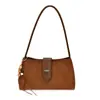 2026 Nova Bolsa de Axila Suede Retrô Design de Nicho Feminino Pingente de Franja Bolsa de Ombro Único Bolsa de Mão para o Dia a Dia