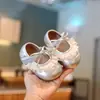 Zapatos Andadores para Bebés con Lazo Primavera Otoño Nuevos Antideslizantes Zapatos de Princesa Suela Suave Zapatos de Cuero con Flores Pequeñas 1-3 Años