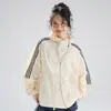 Roupa de Proteção Solar Feminina para Casal, com Três Listras, UPF50+, Resistente a UV, Absorvente de Umidade, Estilo Esportivo, Roupa de Proteção Solar Feminina da Moda