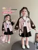 Abrigo de Otoño para Niñas Nueva Chaqueta de Cuero con Estampado de Dibujos Animados 2026 Otoño Estilo Coreano Casual Chaqueta de Cuero PU para Bebés Niñas