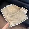 Novo Lenço com Sensação de Luxo Verde Seda Sintética Lenço de Seda Leve Luxo Sensação de Luxo Padrão Flor de Castanha Estilo Coreano Estilo Primavera e Outono