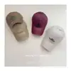 Novedad Primavera 2025 ~ Bordado de Letras para Niños Simple Grande Estilo Occidental Todo Fósforo Casual Gorra de Béisbol Protector Solar para Niños y Niñas