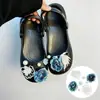 Accesorios para Zapatos Croc Negro y Plateado Camelia Brillante DIY Flor de Zapato de Pedrería de Alta Gama Hebilla de Zapato Joyería de Perlas Accesorios