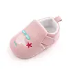 Zapatos nuevos de primavera para bebé doble velcro unisex moda de dibujos animados zapatos para niños pequeños fabricantes 2597