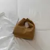 Bolsa de Mão Feminina Suede Moda Cor Sólida Estilo Coreano Única de Alto Valor para o Dia a Dia
