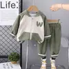 2024 Nova Camisa Masculina de Algodão com Capuz e Zíper Camisa Básica Casual Calça Estampada Conjunto de Três Peças Fabricante de Origem Atacado