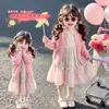 Conjunto de chaqueta suéter rosa estilo coreano para niña con falda floral, nuevo conjunto de dos piezas de otoño 2026 para niñas pequeñas