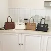 Bolsa de Mão Versátil da Moda para Mulheres Inverno 2025 Nova Bolsa de Ombro Transversal Elegante de Luxo Leve