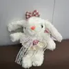 Llavero de Peluche de Conejo Lindo Moderno Minimalista de Dibujos Animados con Orejas Caídas Colgante para Bolsa de Regalo de Cumpleaños Tela de Algodón
