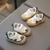 1--3 Zapatillas Infantiles Zapatos para Niños Primavera y Otoño 2025 Transpirables Suela Suave para Bebé Zapatos Casuales para Niñas Pequeñas