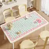 El mantel de mesa Dopamine es impermeable, resistente al aceite, lavable y tiene un tacto de alta gama.. Es una almohadilla protectora rectangular, resistente al calor, con un patrón de cuadros.