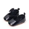 Sapatos de bebê recém-nascidos com laço de malha, sola macia e antiderrapante, sapatos de bebê de 0 a 1 ano, novos sapatos de princesa