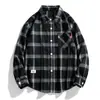 Camisa de manga larga para hombre de estilo limpio y brillante, a cuadros estilo japonés, talla grande, sobrecamisa holgada, moda de alta gama para hombre