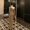 Diseño de un Vestido de Malla Trenzada Hueca Patchwork de un Solo Hombro Estilo Vintage Francés, Vestido Ajustado Largo en Varios Colores