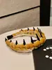 Diadema de Terciopelo Ondulada con Dientes Estilo Coreano para Invierno, Pinza para el Cabello Tejida a Mano de Alto Diseño Antideslizante