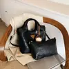Bolsa de Mão Balde Casual da Moda para Mulheres 2024 Outono e Inverno Nova Nicho Simples de Ombro Transversal de Alta Qualidade