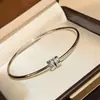Pulsera de Plata de Ley S925 Finamente Elaborada de Gama Alta de Cuatro Filas Estilo Engranaje, Pulsera Versátil de Primavera Exquisita de Lujo Ligero para Mujer