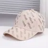 Gorra de Béisbol de Moda Tendencia Estilo Coreano Nueva con Letras de Pedrería Moda Elegante Casual Versátil Ligera Transpirable Gorra de Pedrería