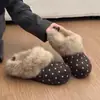 Zapatillas de Media Pantufla Cubre-dedos de Venta Caliente Ropa de Exterior para Mujer 2026 Nuevo Invierno Felpa Plus Estilo Coreano Slip-Ons Zapatos de Algodón con Suela Gruesa Zapatos Peludos