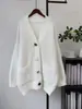 Cardigan de Tricô com Flores Tridimensionais Lantejoulas Soltas Estilo Coreano Outono 2026 Jaqueta Suéter de Comprimento Médio para Mulheres