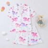 Conjunto de pijama infantil estampado para meninas de meia-idade, novo, para exportação transfronteiriça, ideal para todas as estações. Inclui shorts de manga curta, cardigã e muito mais.