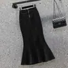 Falda de Mezclilla con Volantes para Mujer Estilo Coreano Otoño e Invierno Cintura Alta Adelgazante Elástica Ajustada Dividida Cadera Cola de Pez Longitud Media