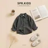 Conjunto de duas peças de camisa xadrez para meninos 2026 outono novo estilo coreano camisa xadrez jeans desfiado terno casual moderno