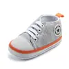 Sapatos de lona para futebol novos de primavera e outono sapatos para bebês e crianças pequenas sapatos para bebês antiderrapantes atacado 0821