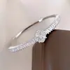 Pulsera Geométrica de Circonita Transfronteriza Europea y Americana, Lujo Ligero, Pulsera de Moda de Gama Alta, Diseño Único de Nicho, Accesorio de Mano Versátil