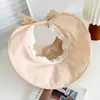 Sombrero de pescador de ala ancha transpirable versátil de gasa suave plisada, estilo nuevo, sombrero de protección solar moderno para viajes al aire libre en verano para mujeres