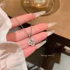 Estilo ins Coreano Lujo Ligero Perla Acero de Titanio Collar para Mujer Todo Fósforo Diseño de Alta Gama Cadena para Clavícula Joyería al por Mayor