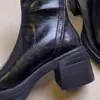 Botines Estilo Británico Delgados de Suela Gruesa y Punta Redonda para Mujer, Botines Cortos con Tacón Grueso Simple que Aumentan la Altura con Cierre Trasero