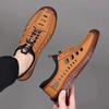 Sandalias de verano 2024 para hombre, zapatos con agujeros, transpirables, ligeros y combinables, informales, cómodos, para verano
