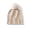 Gorro de punto liso cómodo y versátil con pompón grande, un nuevo estilo otoño/invierno, hecho de cálido cachemir, diseñado para cubrir las orejas y adecuado para el uso diario