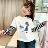 Camiseta infantil de manga comprida 100% algodão, blusa estampada de outono para meninas com efeito de duas peças, roupa de primavera e outono para bebês e crianças pequenas