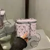 Bolsa Pequena de Corrente de Diamante para Mulheres 2025 Verão Novo Estilo Elegante Estilo Ocidental Ins Tendência Ombro Único Transversal Pequena Quadrada