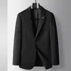 Traje Casual para Hombre Primavera y Otoño 2025 Lujo Ligero Tejido de Punto de Negocios Blazer Coreano de un Solo Botón para Hombres Jóvenes y de Mediana Edad