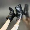 Botines Cortos de Punta para Mujer 2026 Nuevo Otoño Invierno con Hebilla de Terciopelo Acolchado Botas de Tacón Alto Adelgazantes Versátiles de Moda Botas de Monta