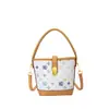 Bolsa Saco de Luxo Leve de Aparência Sofisticada para Mulheres 2025 Nova Moda Bolsa de Ombro Portátil Bolsa Transversal de Alta Qualidade com Grande Capacidade